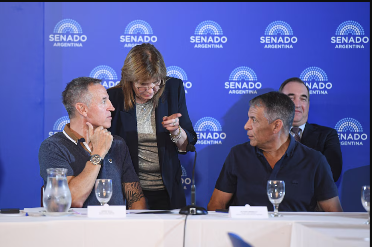 El oficialismo abre el diálogo con la CGT para ajustar la reforma laboral y facilitar su aprobación