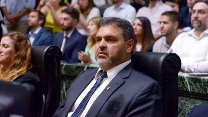 Quien es el reemplazante de Franco Rinaldi? es un dirigente de Carrió