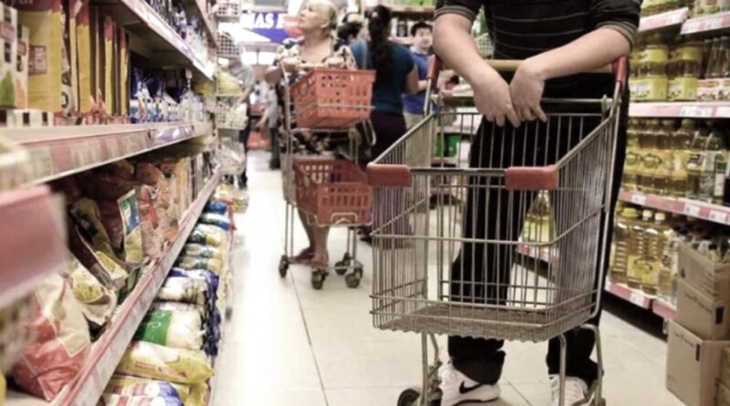 Desaceleración de la inflación en junio: alcanzó el 6% y acumuló un 115,6% en los últimos doce meses