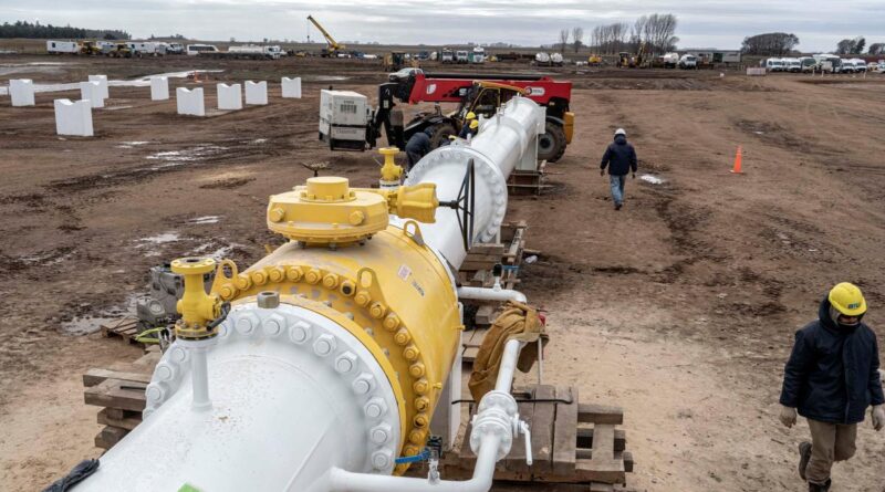 Analizan exportar gas a Brasil mediante la infraestructura de transporte de Bolivia