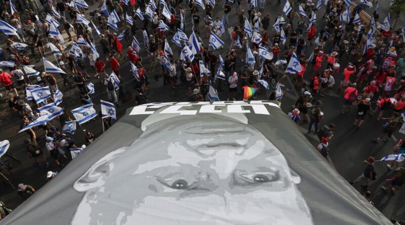 Israel: una multitud protestaron en contra la reforma judicial que impulsa Netanyahu