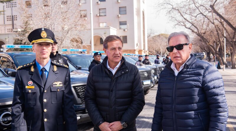 Nueva flota de patrulleros y chalecos para la fuerza policial de Mendoza