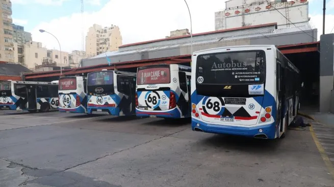 Paro de Transporte: El Gobierno se reúne con la UTA y las cámaras empresarias para destrabar el conflicto
