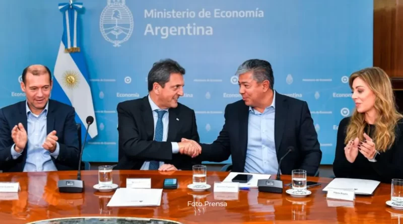 Massa anunció inversión de 0 millones para abastecer con gas a Añelo, la “Capital de Vaca Muerta”