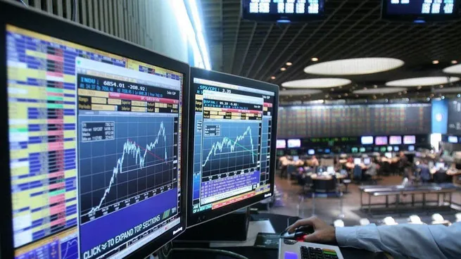 Bonos y acciones se hundieron hasta 4% mientras se esperan novedades del FMI