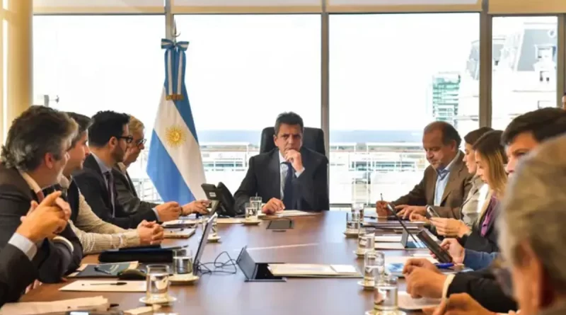 FMI y gestión, fueron los principales ejes abordados por Massa en la reunión de Gabinete Económico