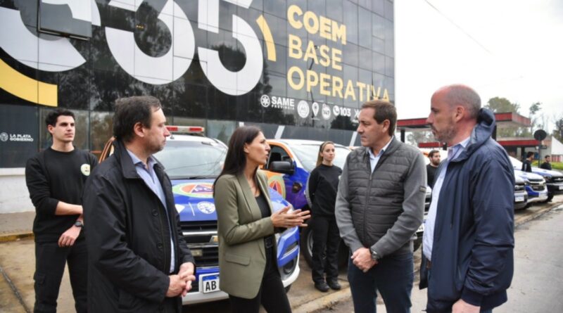 Garro presentó nuevos móviles para la prevención del riesgo y la asistencia