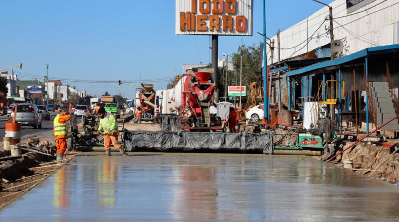 El municipio de Esteban Echeverría avanza con la repavimentación de la Ruta 4