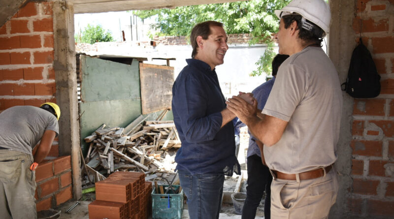La Plata lanza nuevos permisos exprés para iniciar obras de construcción en el acto