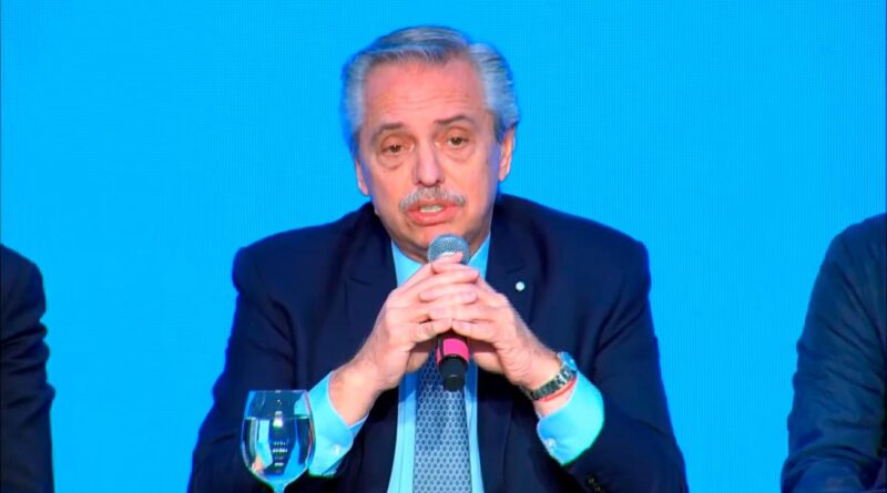 Fernández resaltó las recientes medidas económicas por su enfoque en proteger a “los más vulnerables”