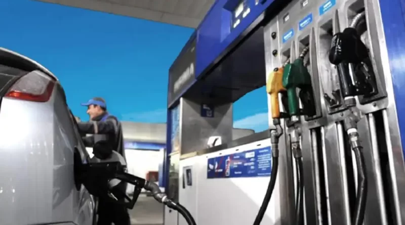 YPF aumentó 12,5% los combustibles y el Gobierno cerró un acuerdo para congelar los precios