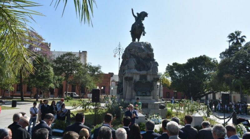 Tassano, en el homenaje a San Martín: “Sus valores son vastísimos como su obra con grandes sacrificios”