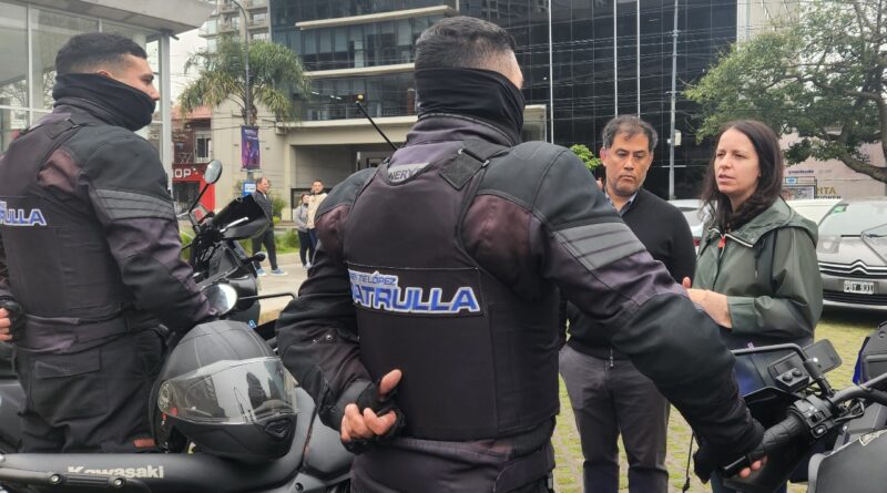 Vicente López implementa avances en seguridad: introducción de cámaras en los chalecos antibalas
