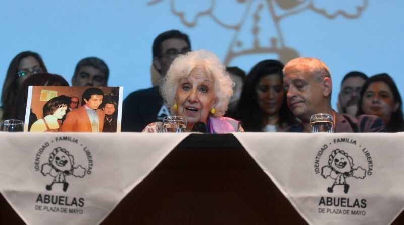 Carlotto: ante las agresiones “hay que defenderse con la verdad y la lucha permanente”