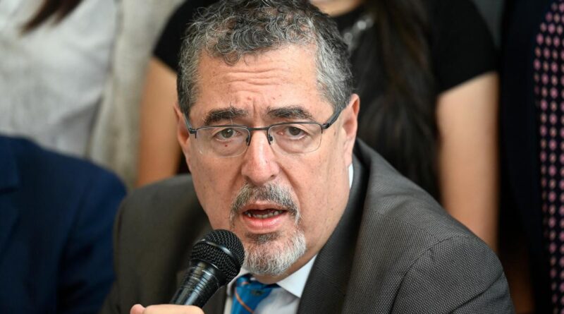 Guatemala: allanaron un centro electoral en medio de denuncias de Arévalo por “persecución”