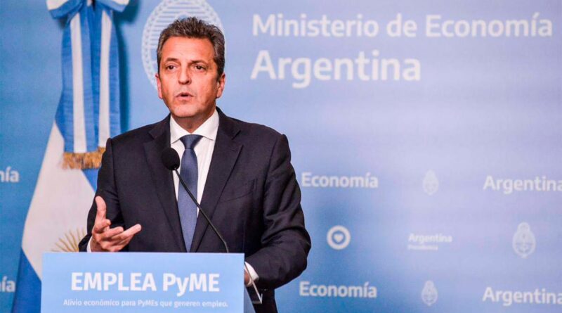 Massa anuncia la eliminación del impuesto a las ganancias si accede a la presidencia