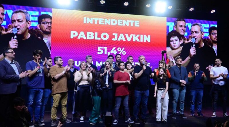 En una pelea voto a voto, Pablo Javkin se impuso sobre Juan Monteverde y fue reelecto intendente de Rosario