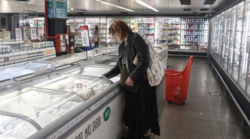 La inflación de agosto se situó en el 12,4%, acumulando un 124,4% en el último año