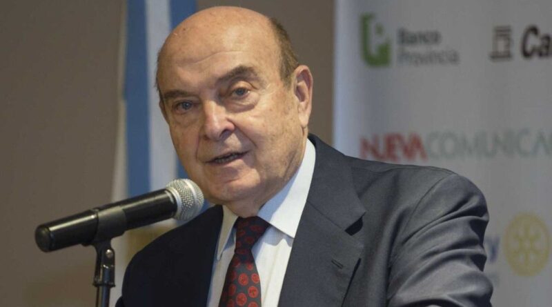 Domingo Cavallo señaló que Javier Milei comete un error sobre la dolarización y que “no le hace caso”