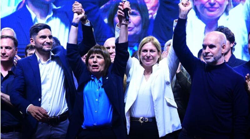 Arrasó Pullaro en Santa Fe y JxC busca capitalizar el triunfo en las generales de octubre