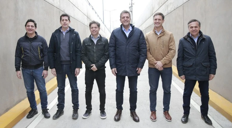 Kicillof y Massa inauguraron el paso bajo nivel “Diego Armando Maradona” en San Vicente