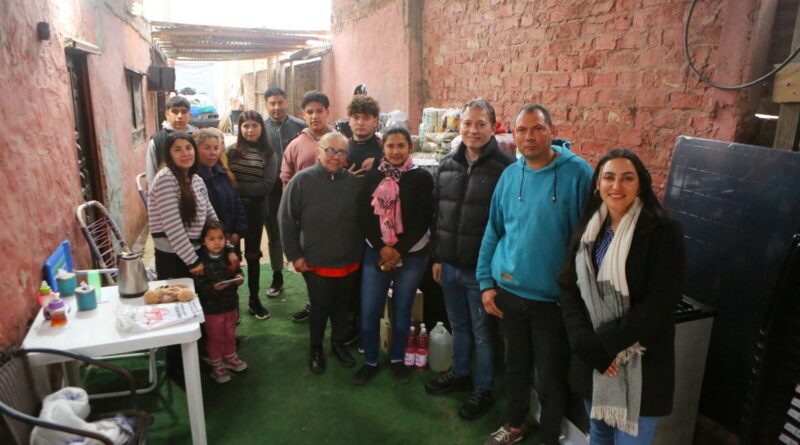 9 de Abril: Fernando Gray recorrió el barrio San Agustín