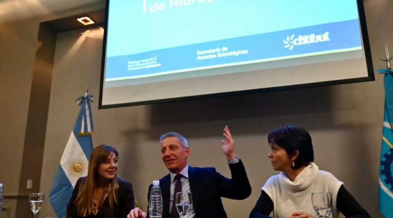 Arcioni presentó en Comodoro Rivadavia la Estrategia Nacional para el Desarrollo de la Economía del Hidrógeno