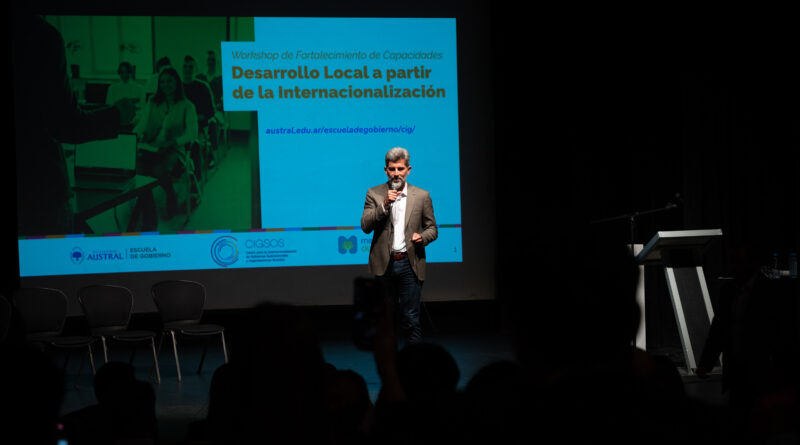 Ciudad de Mendoza: Ulpiano Suarez  participó del seminario “Desarrollo local a partir de la internacionalización”
