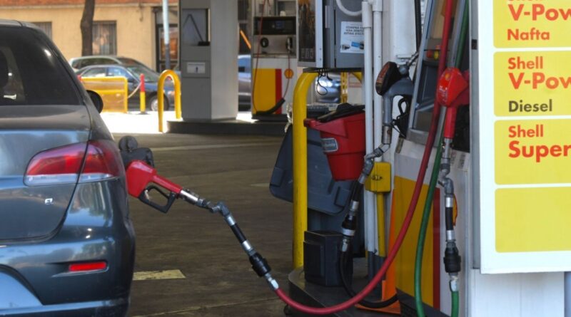 Las petroleras afirman que el suministro de combustibles se está normalizando