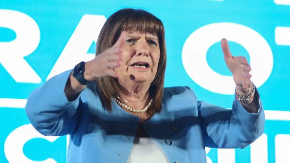 Bullrich denunciará a Milei, se mostrará “más dura” con Massa y lanzó propuestas: cerrar la AFI y presos “sin celular”