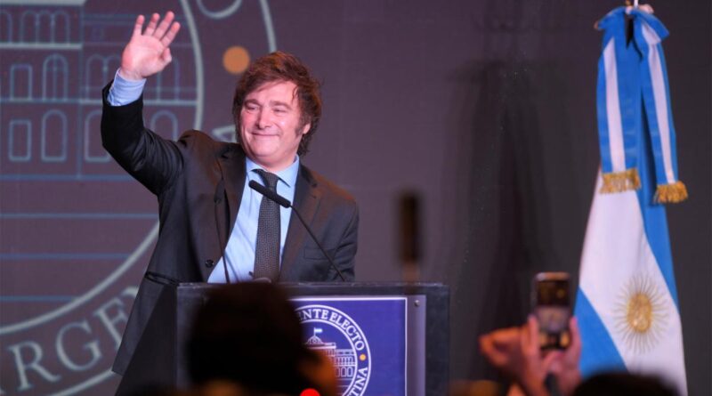 Javier Milei se pronuncia por primera vez como presidente electo: “Hoy comienza la reconstrucción de la Argentina”