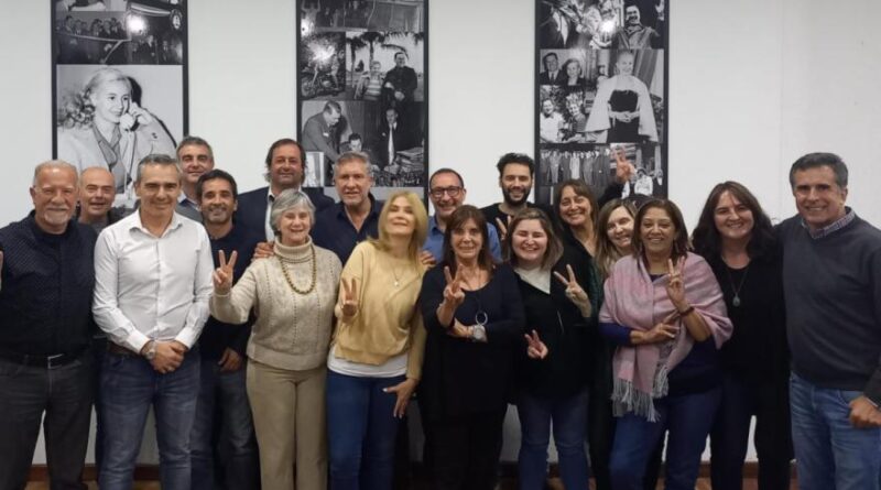 Verónica Magario convocó a su equipo en el Senado para analizar los resultados electorales y discutir la próxima sesión