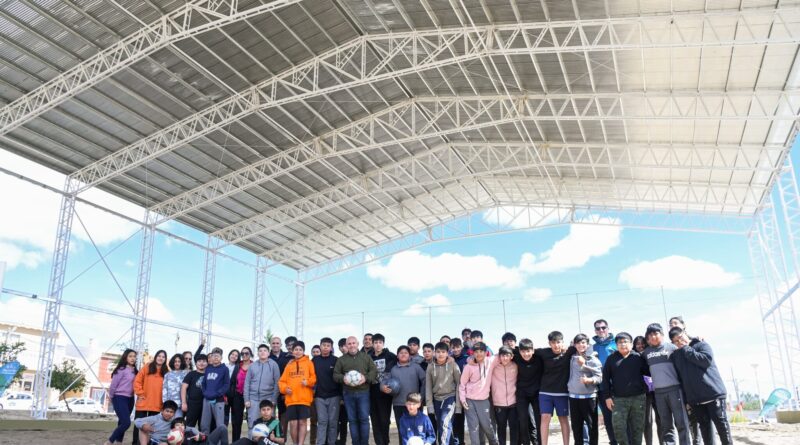 Puerto Madryn: el intendente recorrió el Centro de Deportes de Arena