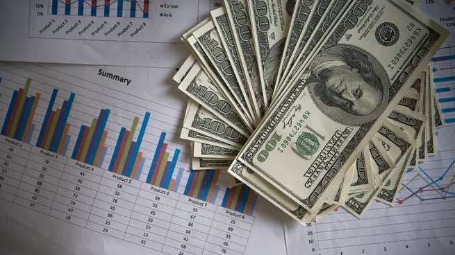 El dólar blue bajó en dos de las últimas cuatro ruedas y regresó a valores de hace una semana