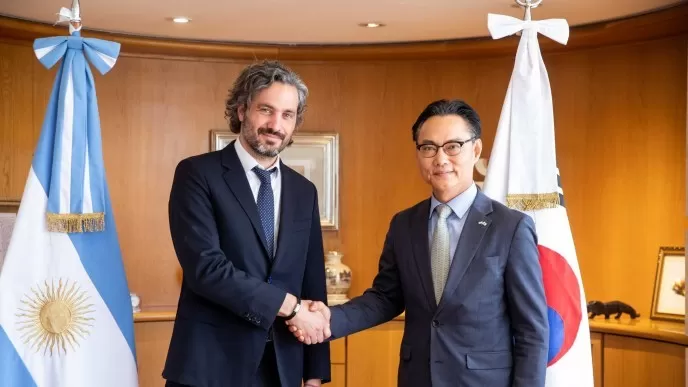 Cafiero recibió al embajador de Corea para potenciar inversiones en hidrógeno y litio