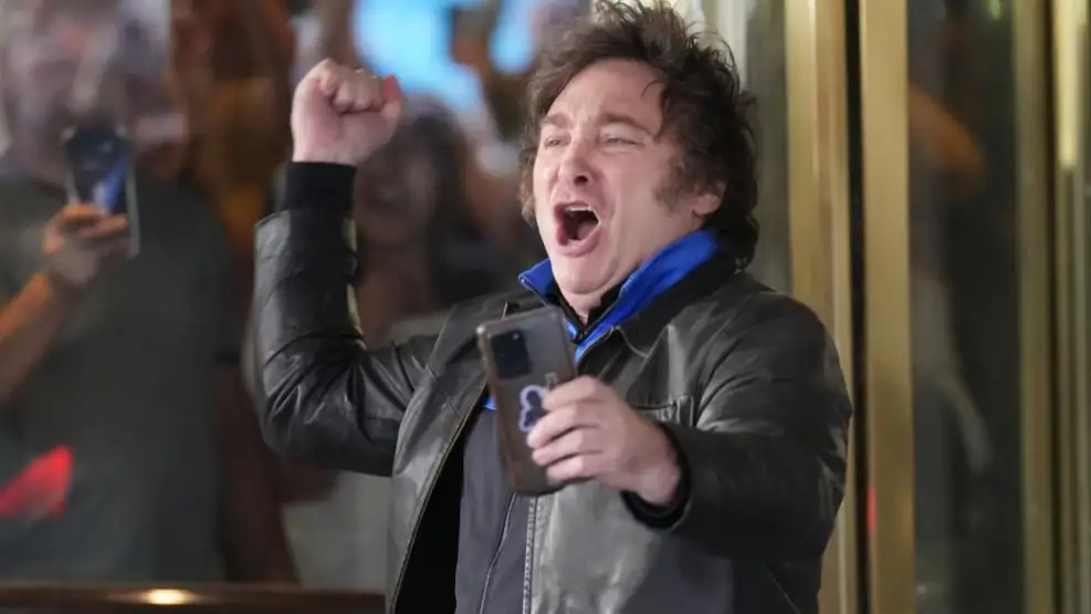 Milei afirmó que convocará a sesiones extraordinarias para tratar un paquete de reformas del Estado Milei afirmó que convocará a sesiones extraordinarias para tratar un paquete de reformas del Estado