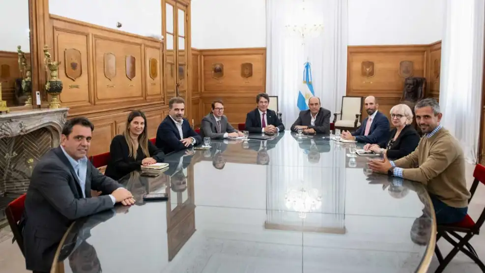 Guillermo Francos se aseguró el apoyo del PRO a la Ley Bases tras reuniones con Jorge Macri y diputados