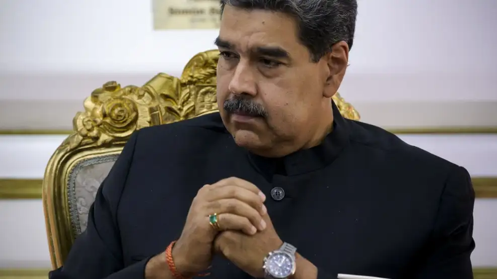 Nicolás Maduro prohibió que los aviones con matrícula argentina sobrevuelen Venezuela