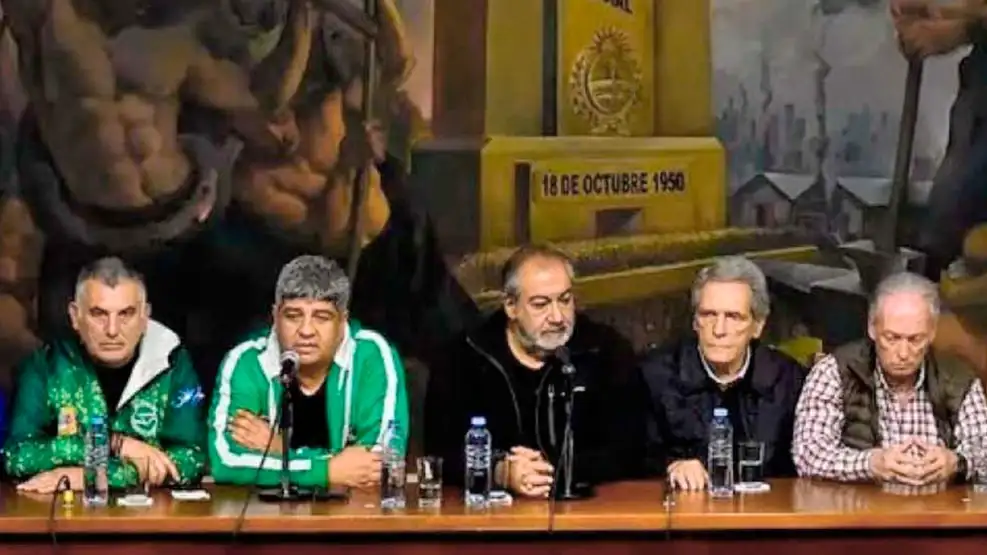 La CGT se reunió para definir su estrategia: descartó el paro y busca un diálogo con el Gobierno