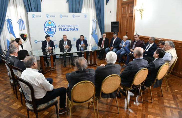 Jaldo recibió el respaldo de exintendentes provinciales