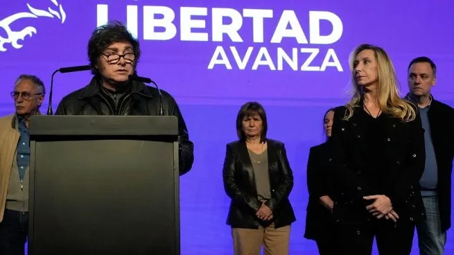 Javier Milei aseguró la continuidad de las bandas cambiarias: “No nos moveremos ni un milímetro”