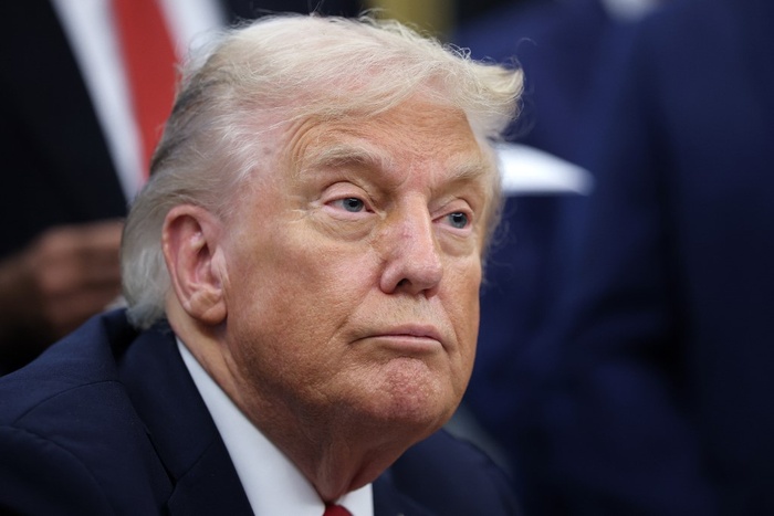 EE.UU. entra en cierre de Gobierno y Trump promete dólares a Milei