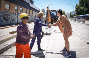 Mayra Mendoza supervisó la reconstrucción integral del estratégico puente 14 de Agosto en Quilmes