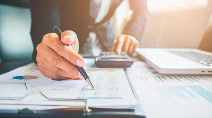 La actividad económica volvió a repuntar en octubre y consolida dos meses de mejora, según un informe privado