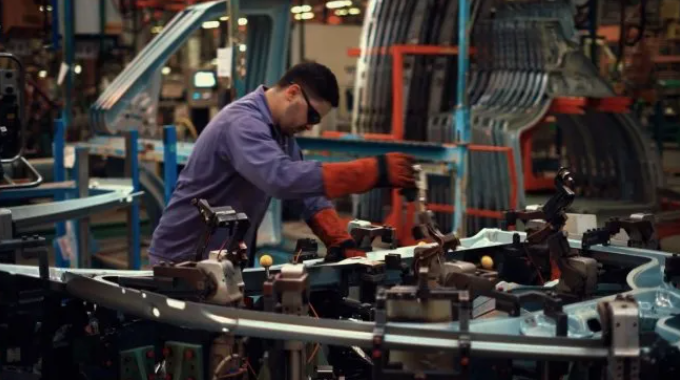 Argentina registra la mayor caída del PBI per cápita en la región desde 2011, solo superada por Haití