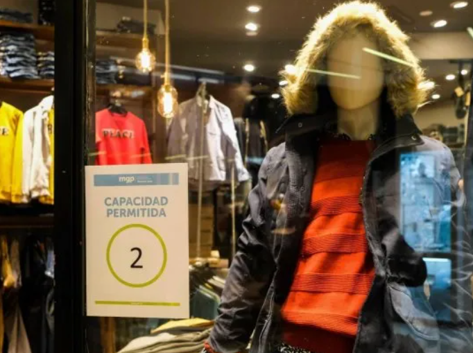 Las pymes cerraron noviembre con un desplome mensual de ventas y miran a 2026 con moderado optimismo