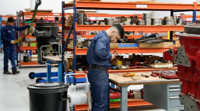 La actividad industrial registró en noviembre su peor retroceso anual en más de un año