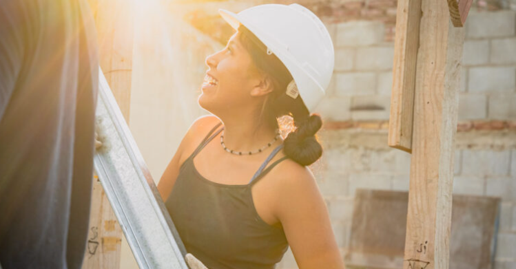 Capacitación y obra comunitaria: jóvenes de San Ignacio se forman en construcción con apoyo municipal