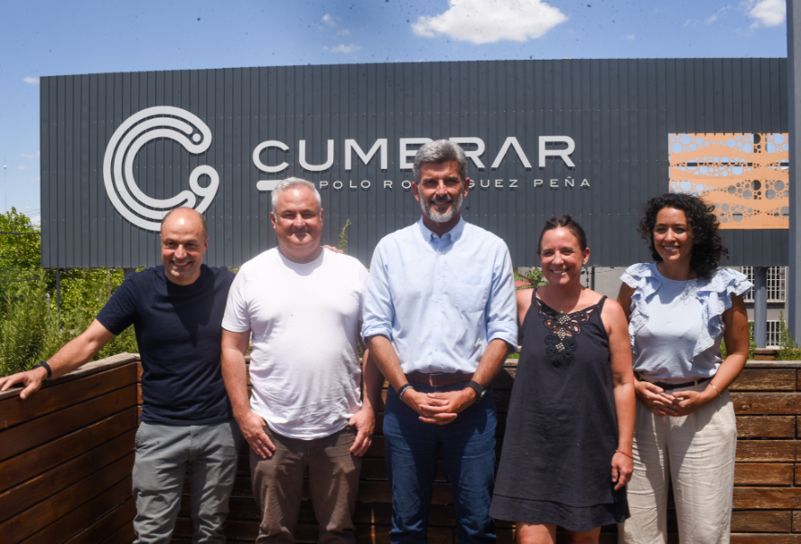 Ulpiano Suarez recorrió el Polo Cumbrar y destacó la innovación y el trabajo conjunto con el sector privado Ulpiano Suarez recorrió el Polo Cumbrar y destacó la innovación y el trabajo conjunto con el sector privado