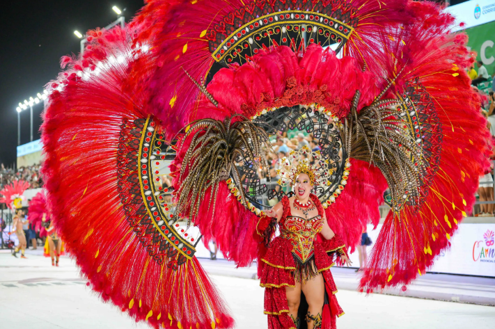 Corrientes: el turismo dejó mil millones durante el fin de semana largo de carnaval Corrientes: el turismo dejó mil millones durante el fin de semana largo de carnaval